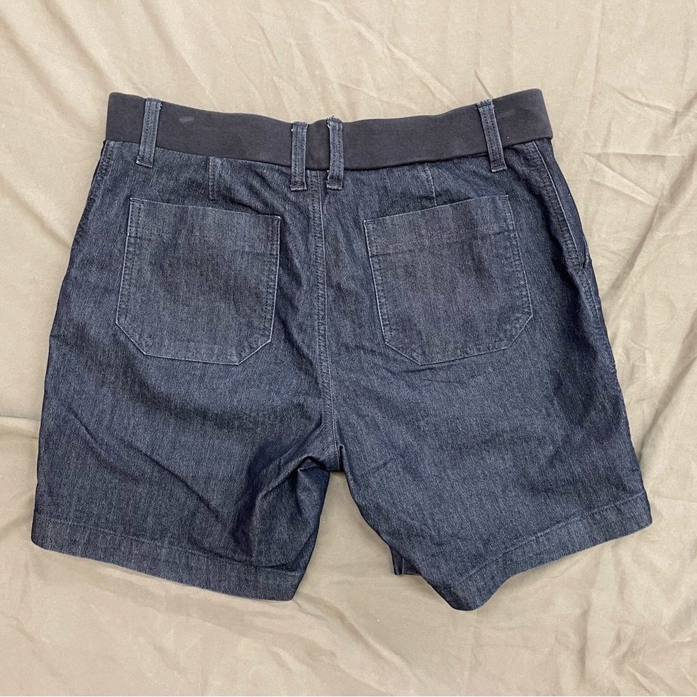 Lee Regular Fit Mid-Rise Bermuda Shorts Size 8 - Picture 2 of 4